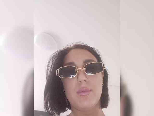 KosharaKiss webcam