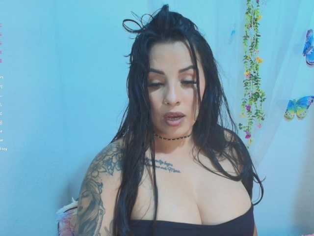 ashleyxx20's BongaCams show and profile