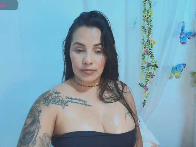 ashleyxx20's BongaCams show and profile