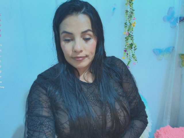 ashleyxx20's BongaCams show and profile