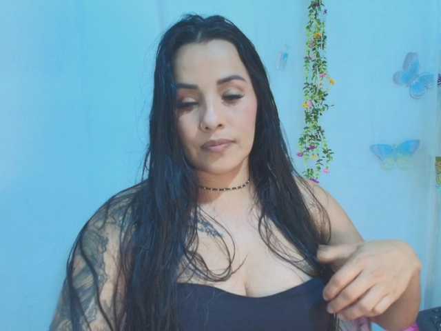 ashleyxx20's BongaCams show and profile