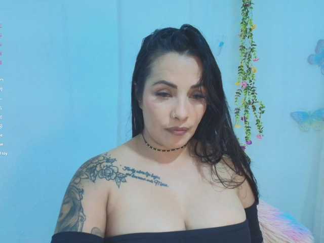 ashleyxx20's BongaCams show and profile