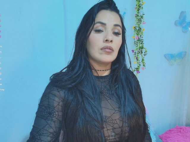 ashleyxx20's BongaCams show and profile