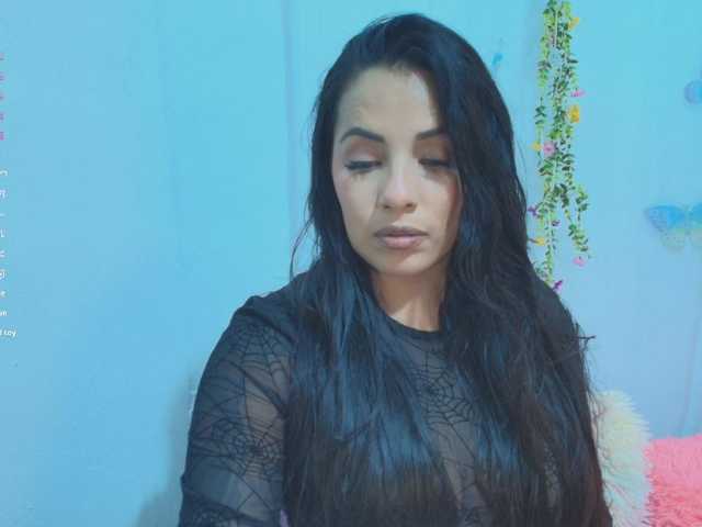 ashleyxx20's BongaCams show and profile