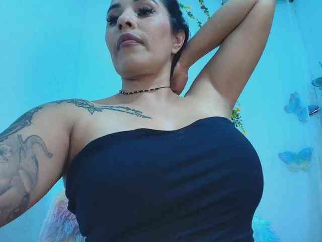 ashleyxx20 ashleyxx20