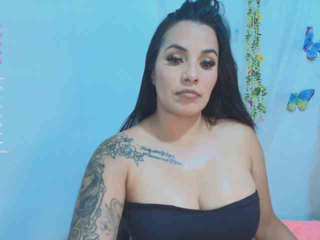 ashleyxx20 Live Webcam on BongaCams