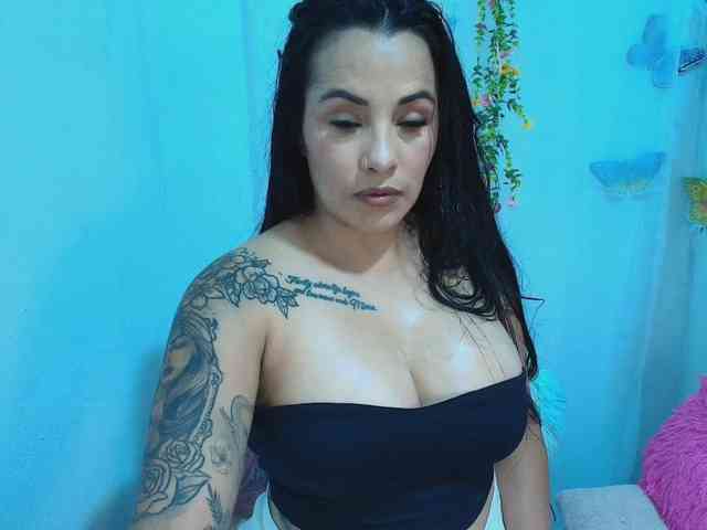 ashleyxx20 ashleyxx20