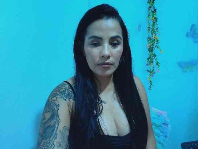 ashleyxx20 ashleyxx20