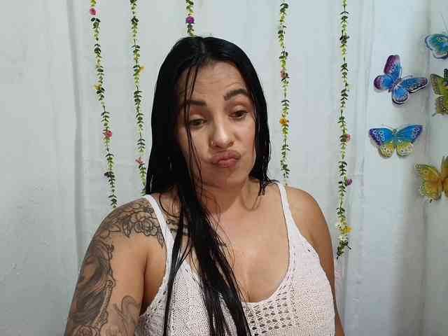 ashhy webcam