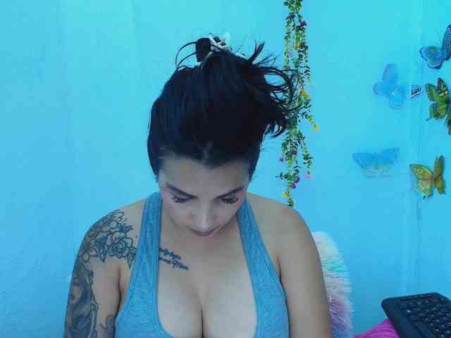 ashleyxx20 ashleyxx20