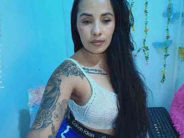 ashleyxx20 ashleyxx20