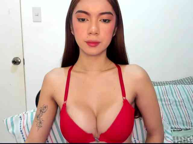 EmmaCoxx
