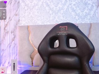 Kristen-tay Porn Show