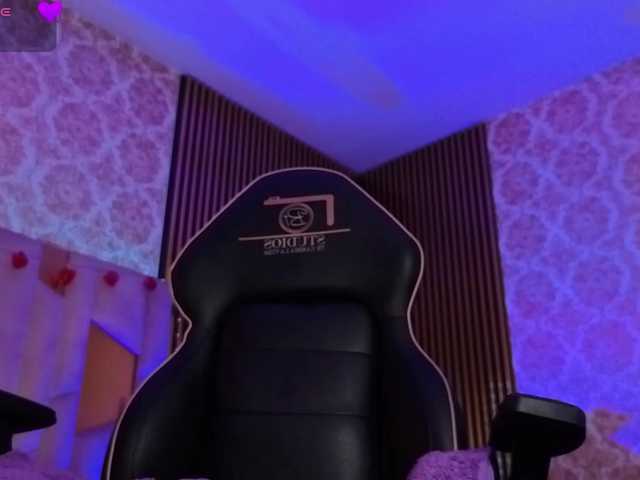 Kristen-tay's BongaCams show and profile