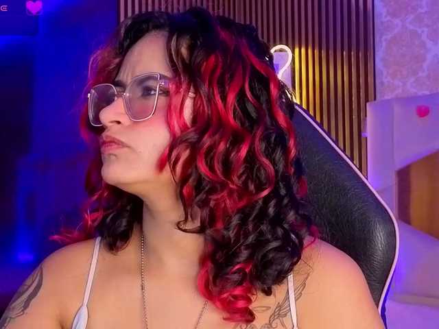 Kristen-tay's BongaCams show and profile