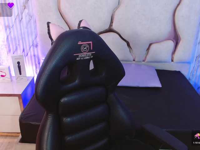 Kristen-tay's BongaCams show and profile