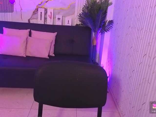 Kristen-tay's BongaCams show and profile