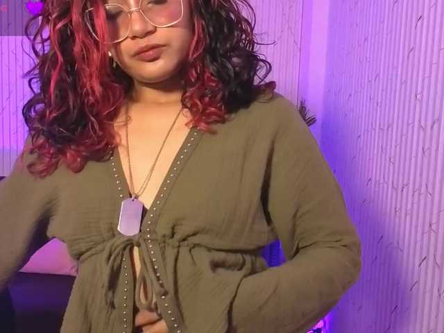 Kristen-tay's BongaCams show and profile