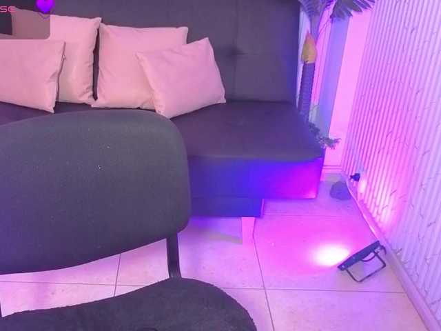 Kristen-tay's BongaCams show and profile