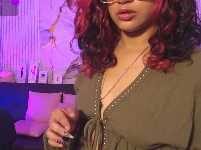 Kristen-tay's BongaCams show and profile