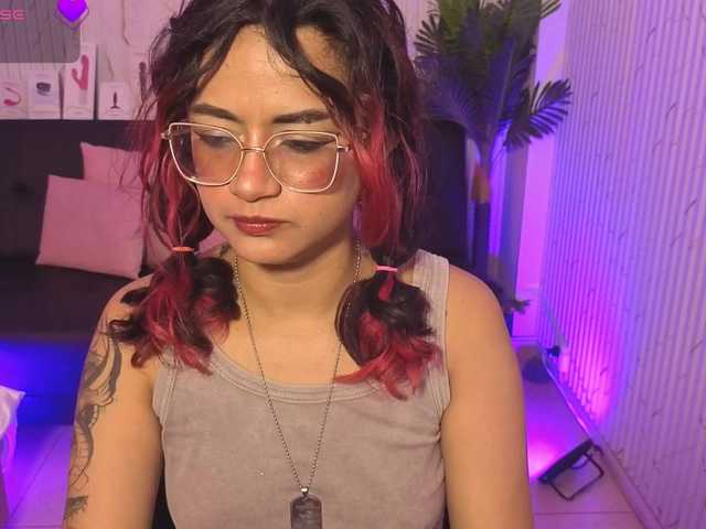 Kristen-tay's BongaCams show and profile