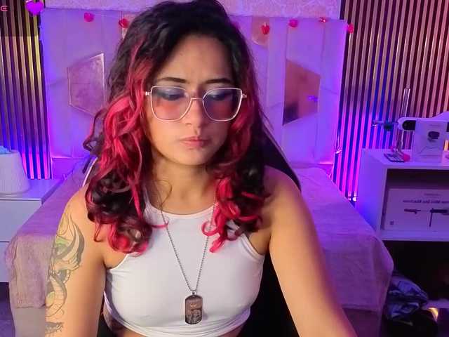 Kristen-tay's BongaCams show and profile