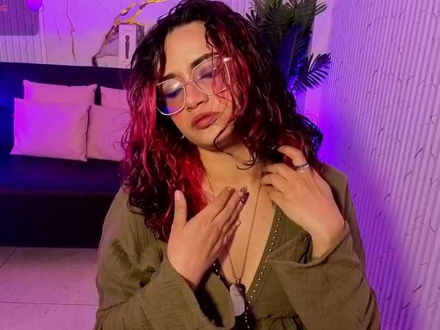 Kristen-tay's BongaCams show and profile