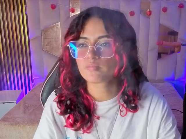 Kristen-tay's BongaCams show and profile