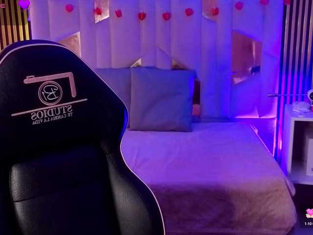 Kristen-tay's BongaCams show and profile