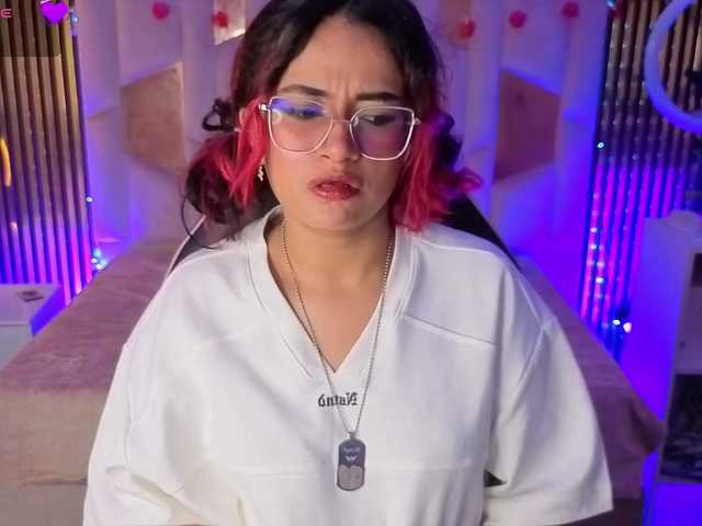 Kristen-tay's BongaCams show and profile