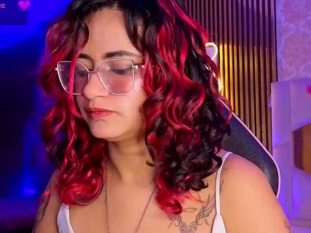 Kristen-tay's BongaCams show and profile