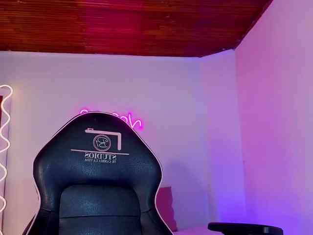 Kristen-tay webcam