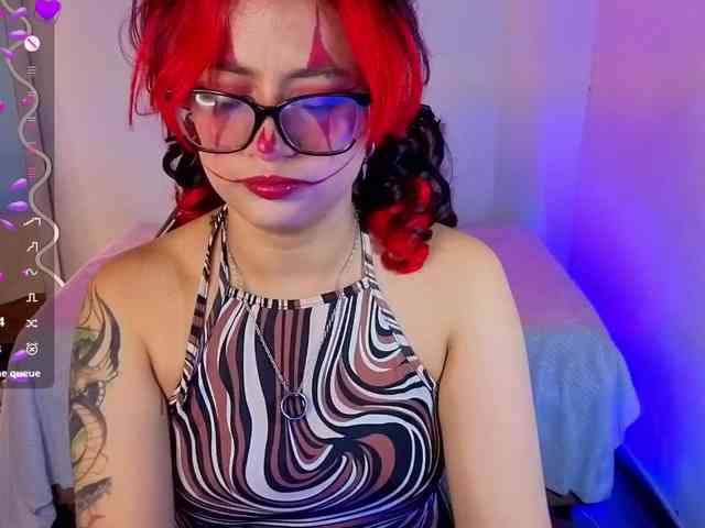 Kristen-tay's webcam live show
