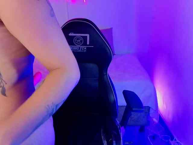 Kristen-tay webcam