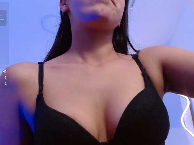 Pia-tay webcam bongacams model stream image