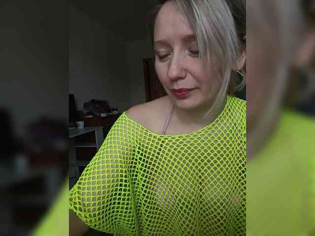 NiceWig Live Webcam on BongaCams