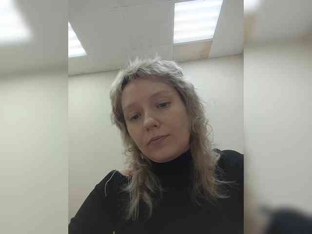 NiceWig Live Webcam on BongaCams