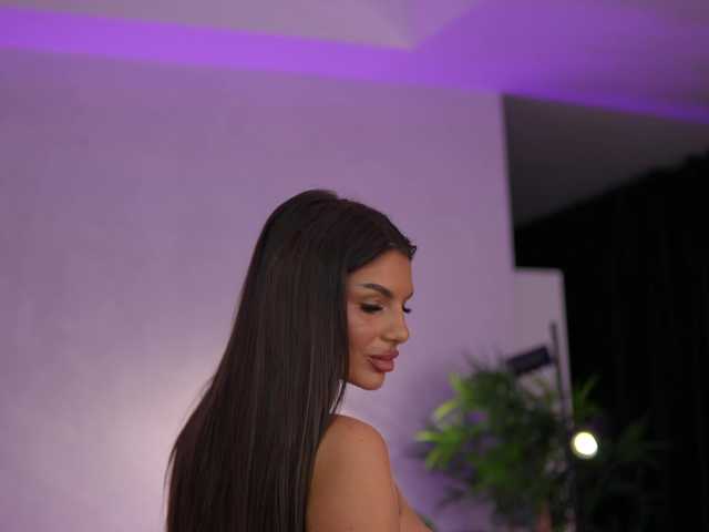 JessyKisss's BongaCams show and profile