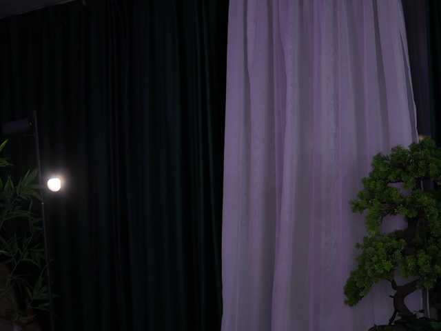 le modèle JessyKisss est en webcam porno dans un show sur le site bongacams, il possède les tags suivants: White/Caucasian,Brunette,Shaved