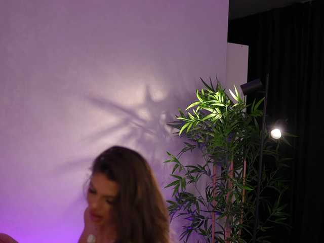  JessyKisss chat room