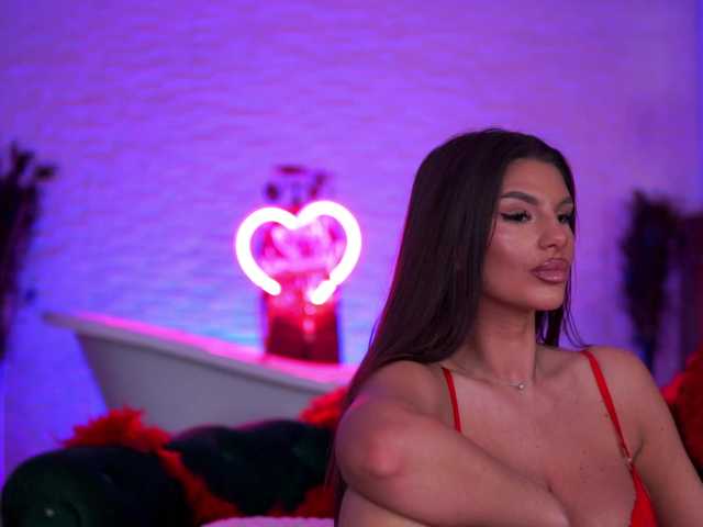 JessyKisss's BongaCams show and profile