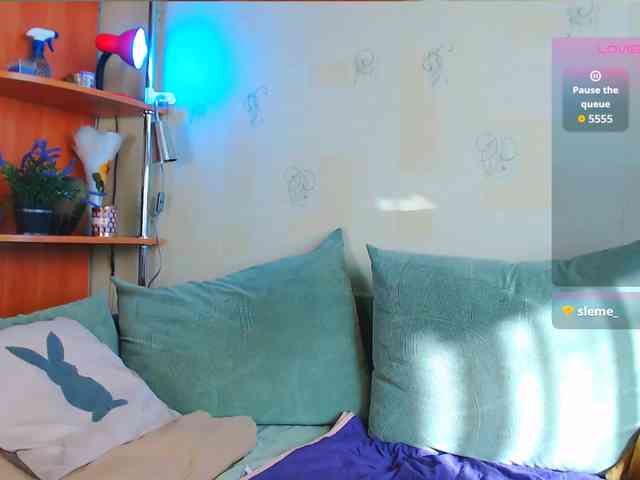 Caroline1995 webcam