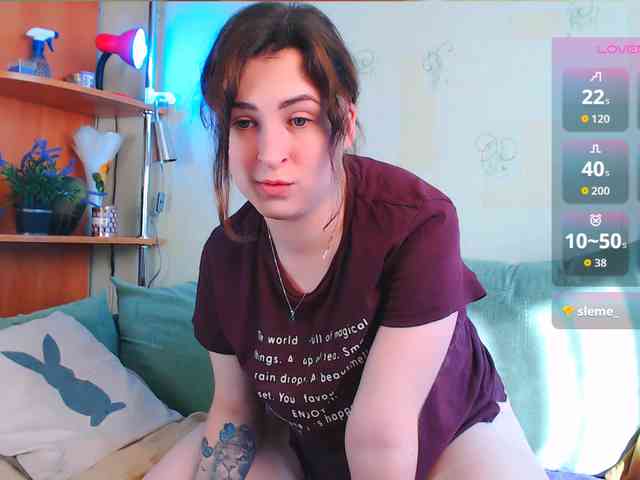 Caroline1995 webcam