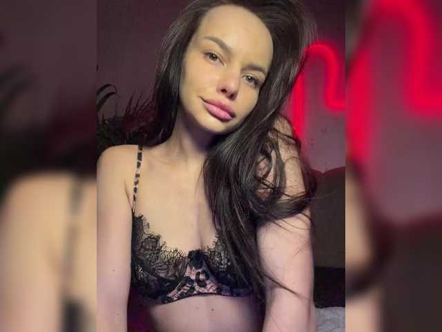 Klubnika13 from BongaCams