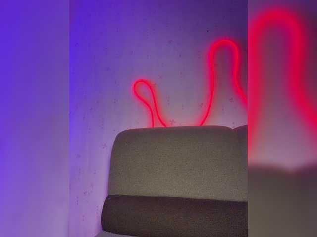 Klubnika13's BongaCams show and profile