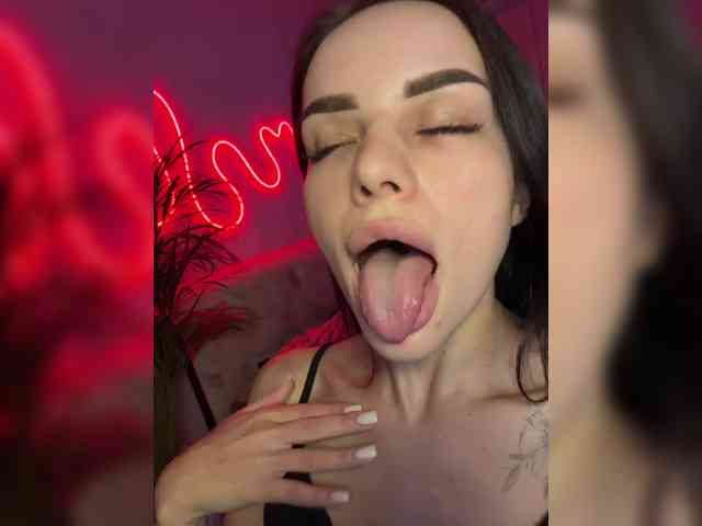 Klubnika13 webcam
