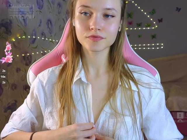 Armura's BongaCams show and profile