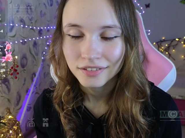 Armura's BongaCams show and profile