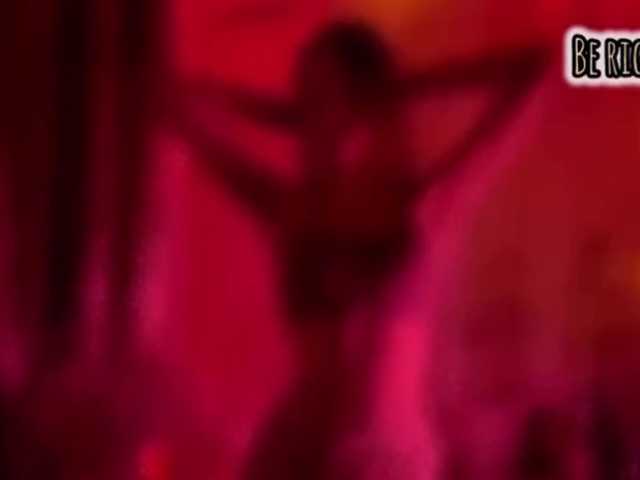 Armura's BongaCams show and profile