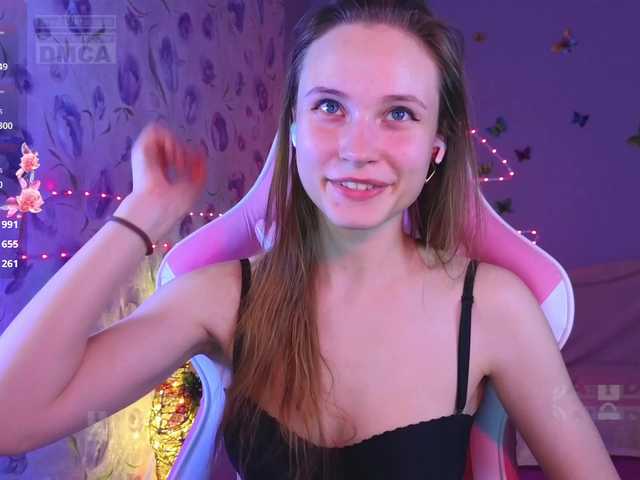 Armura's BongaCams show and profile